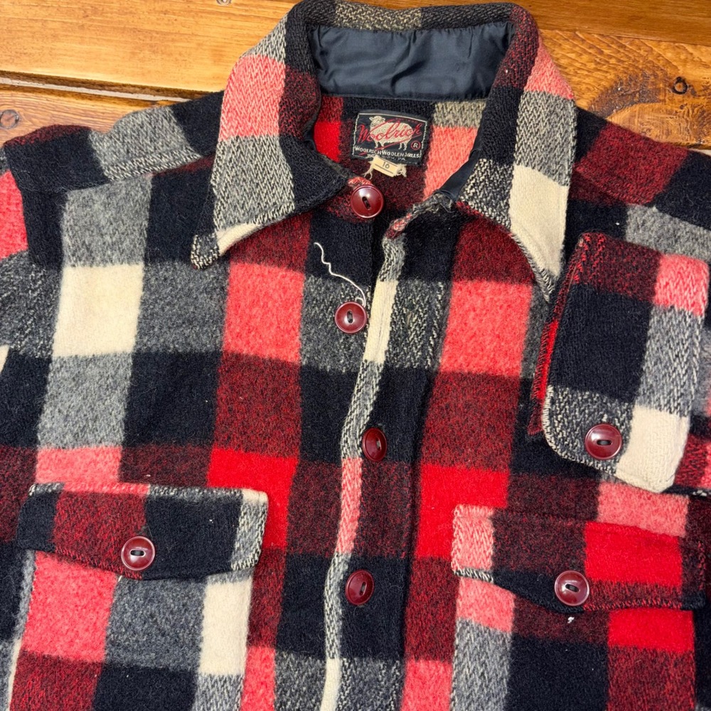 Vintage Woolrich Wool Flannel Shirt Jacket Men Large Red Buffalo Plaid 1960s-70s